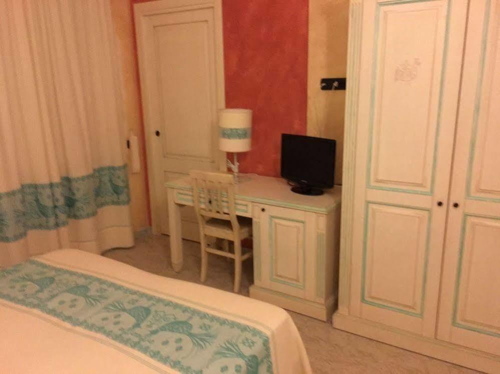 Hotel Monreale ซาร์ดารา ภายนอก รูปภาพ