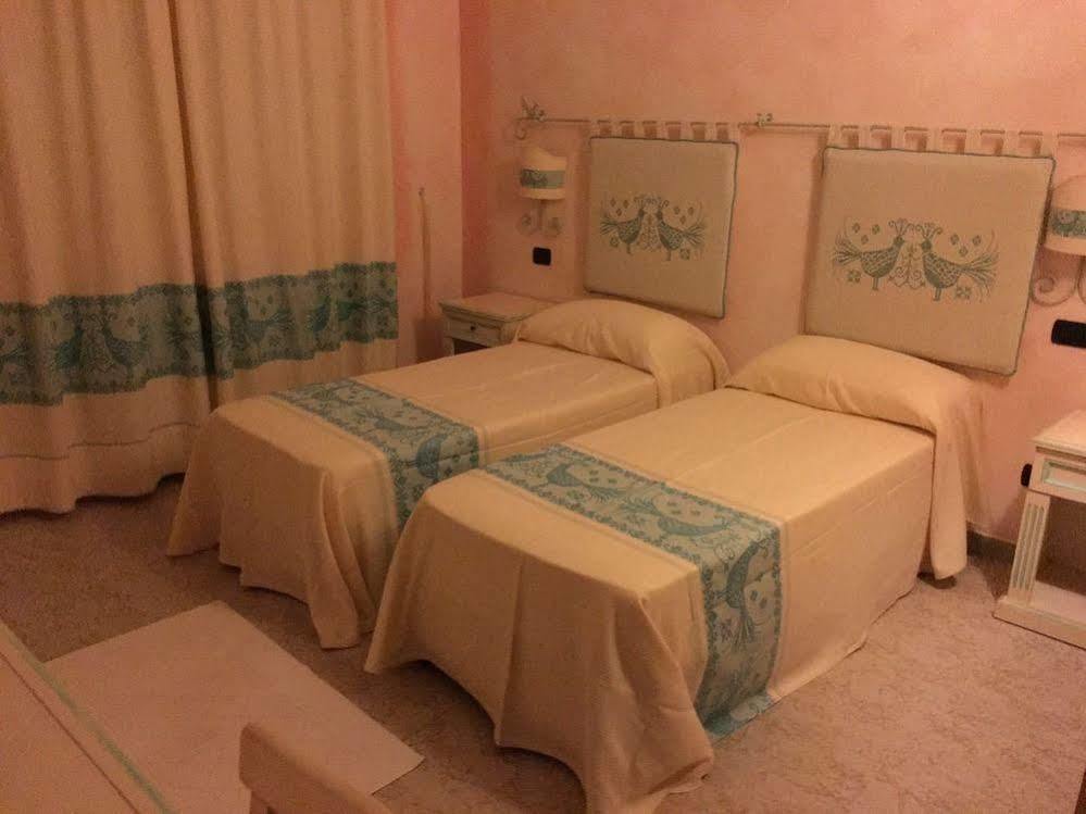 Hotel Monreale ซาร์ดารา ภายนอก รูปภาพ